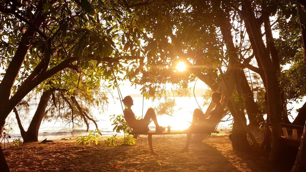 Crusoe Koh Takiev Island 호텔 Koh Ta Kiev 외부 사진
